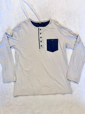 Vintage MEXX Long-Sleeve T-Shirt with Denim Pocket - Light Gray & Navy